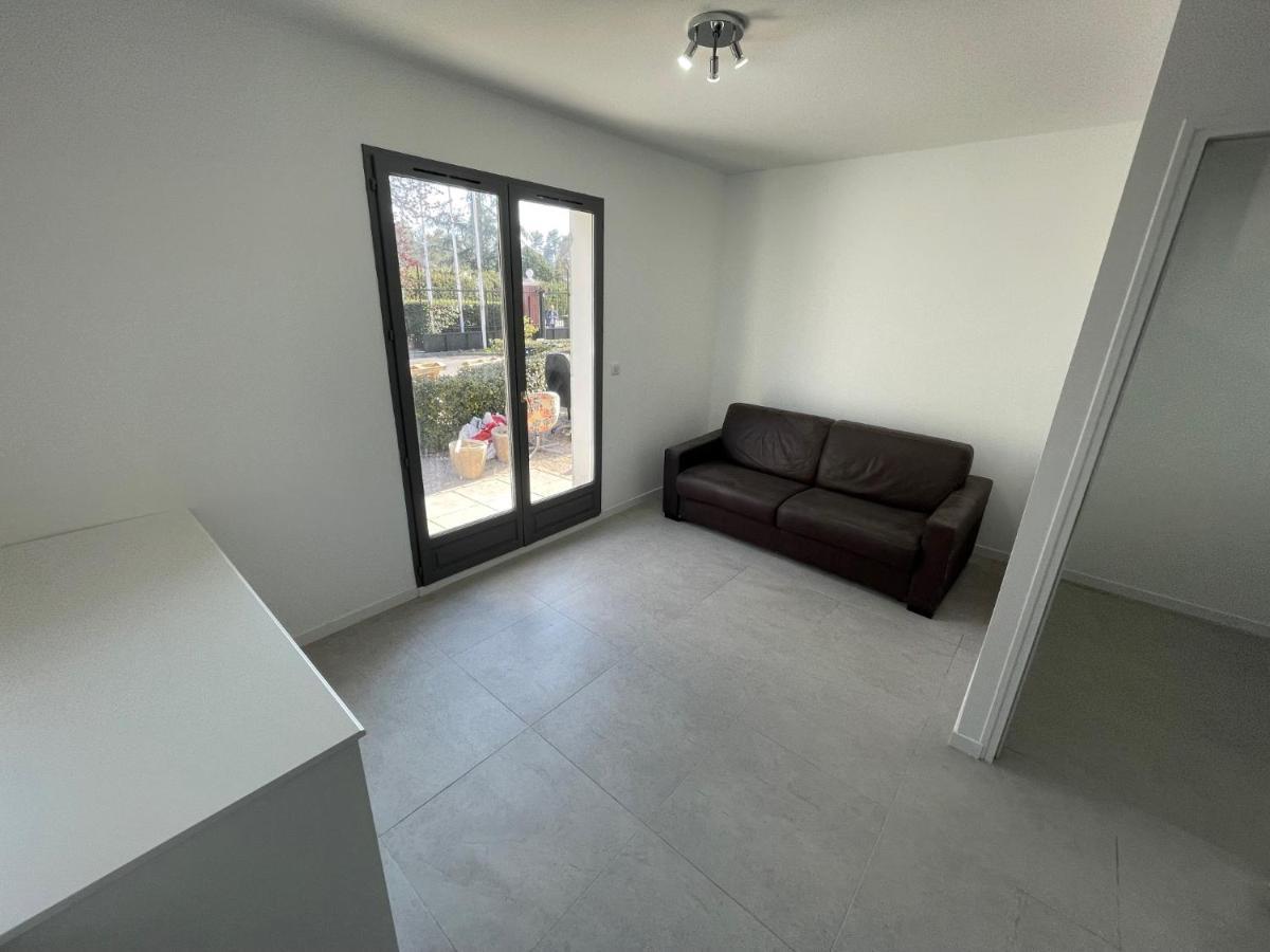 Appartement 30 M2, Piscine Et Parking Prive Mouans-Sartoux Exterior photo